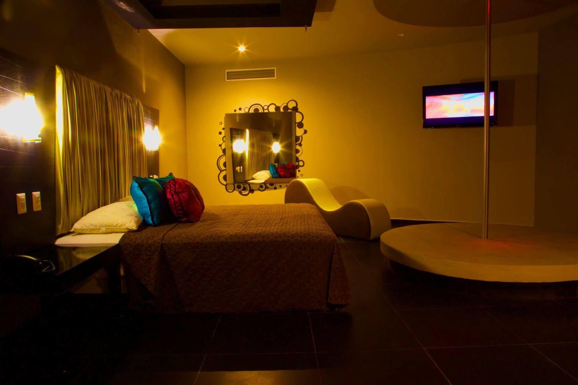 Cancun Private Party (Adults Only) 푸에르토 모렐로스 외부 사진